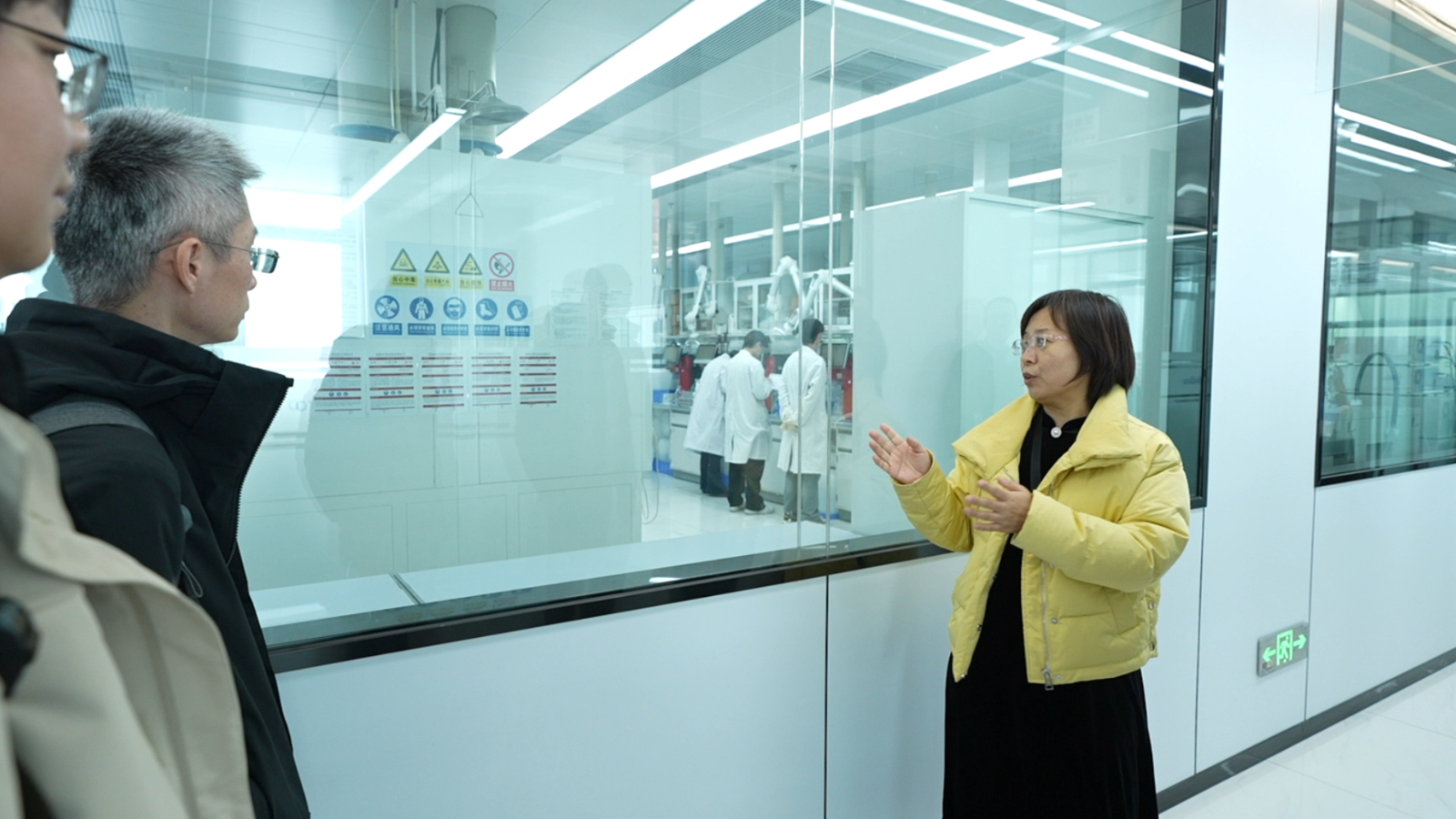 Yuyan at BJ lab.jpeg